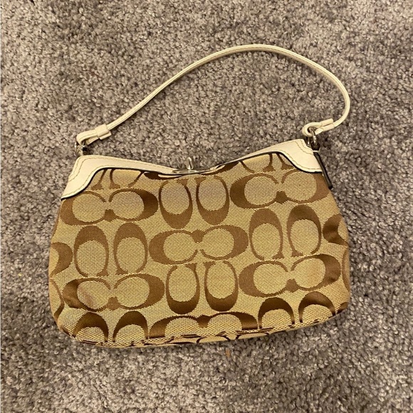 Coach Handbags - Coach Purse